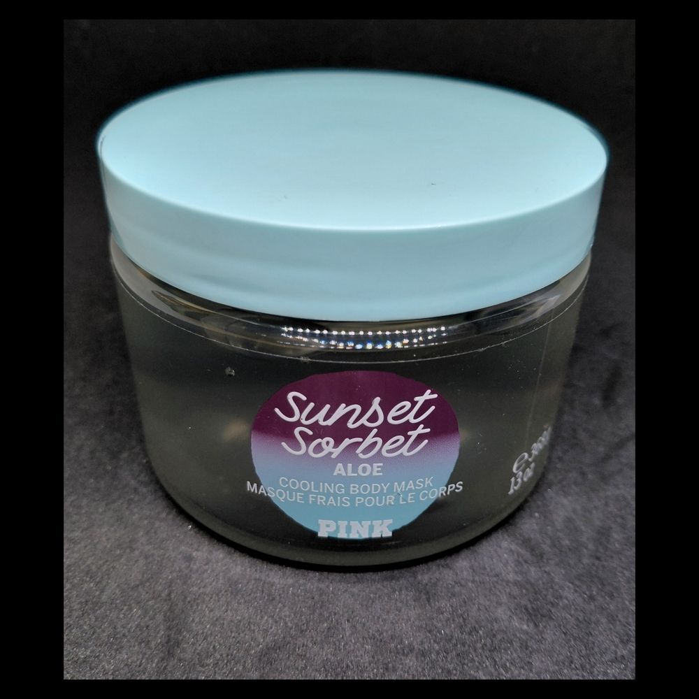 VS Pink- Sunset Sorbet Aloe Cooling Body Mask